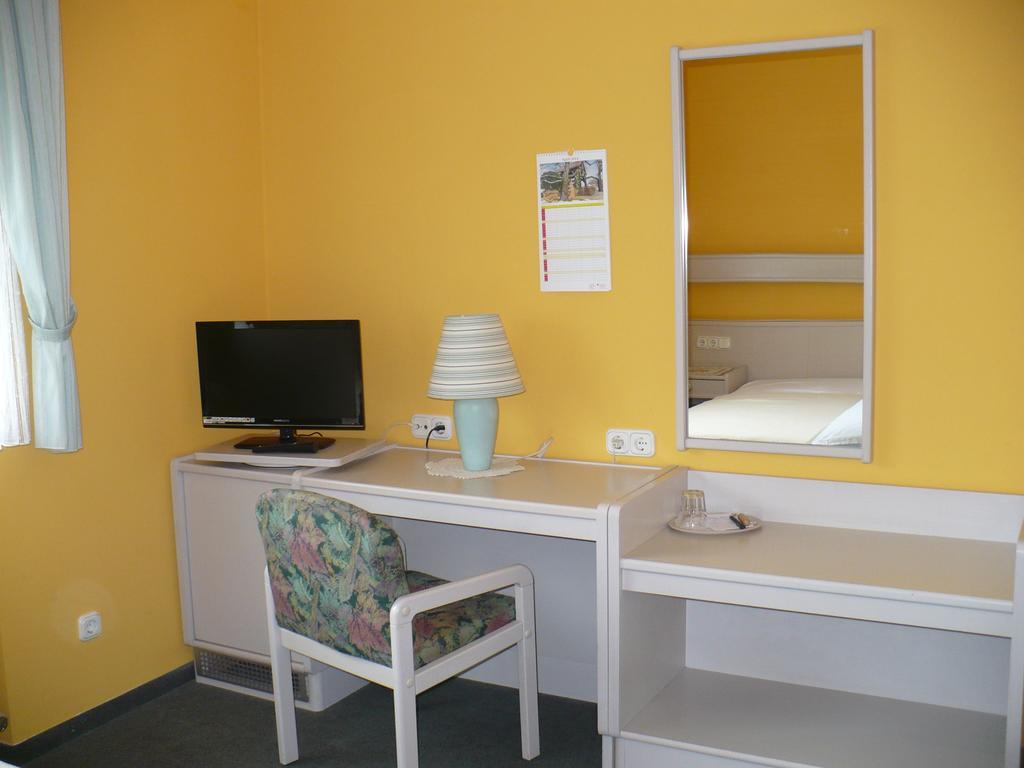 Hotel Am Birkenweg Erlangen Pokoj fotografie